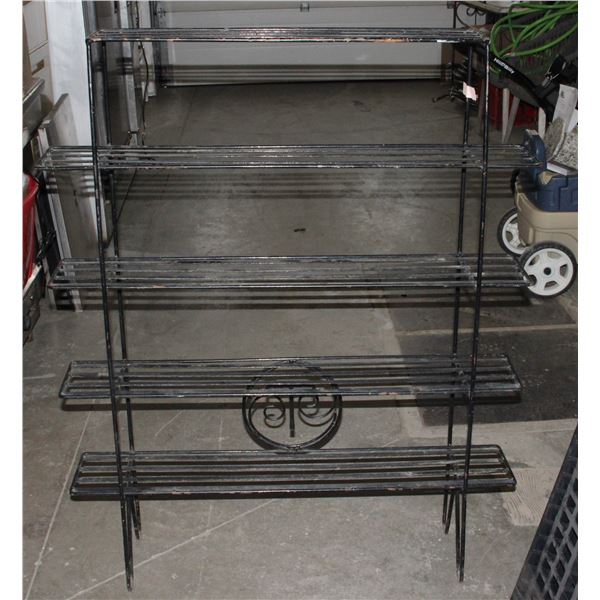 BLACK METAL PLANT STAND
