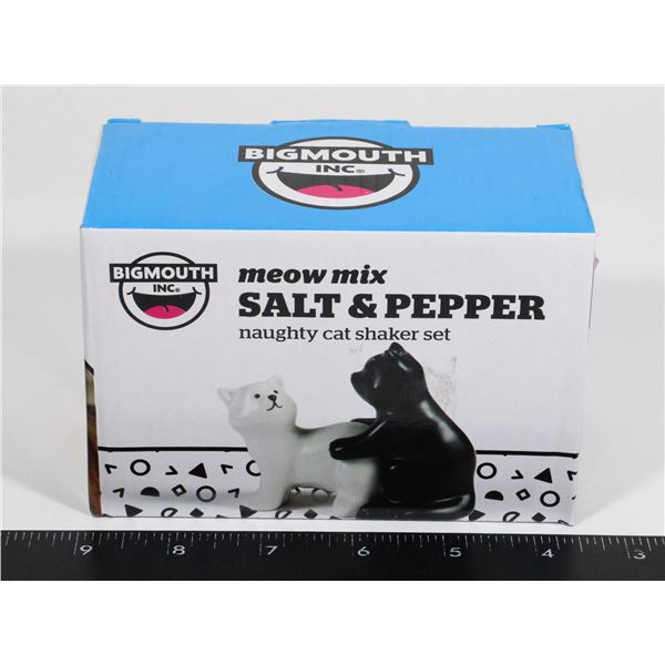 NEW MEOW MIX SALT & PEPPER SHAKER SET