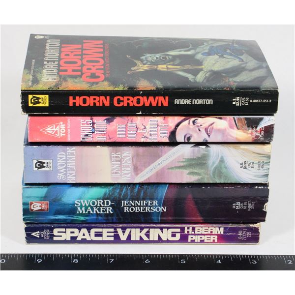 BUNDLE OF ASSORTED FANTASY BOOKS