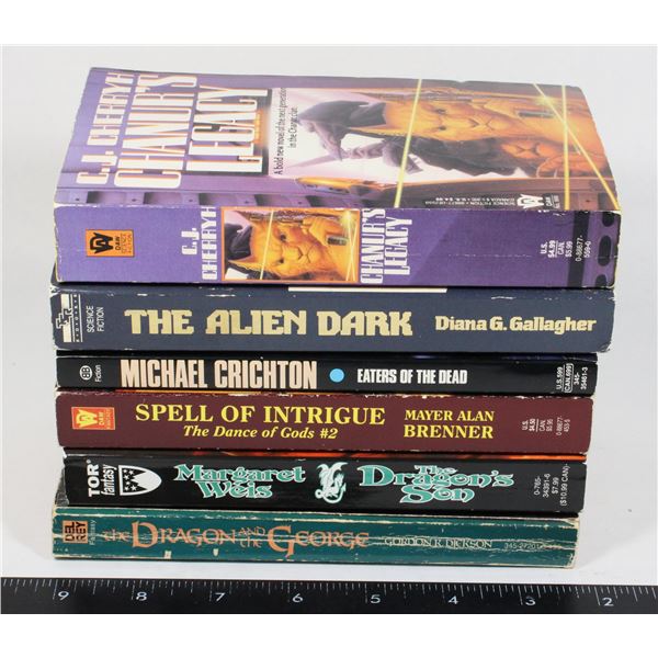 BUNDLE OF ASSORTED FANTASY BOOKS