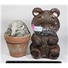 Image 1 : SOLID CONCRETE BEAR LAWN ORNAMENT, PAINTED