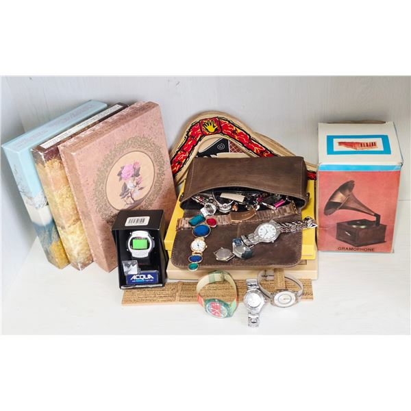 LEATHER BAG WITH WATCHES INCL 2 SWATCH VINTAGE STA