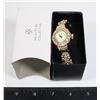 Image 1 : SIGNATURE COLLECTION FLOWER CUFF WATCH