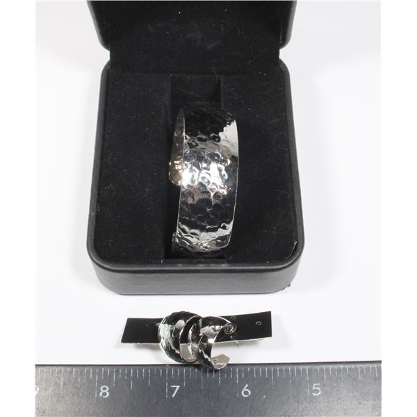 HAMMERED SILVER BRACELET & EARRINGS