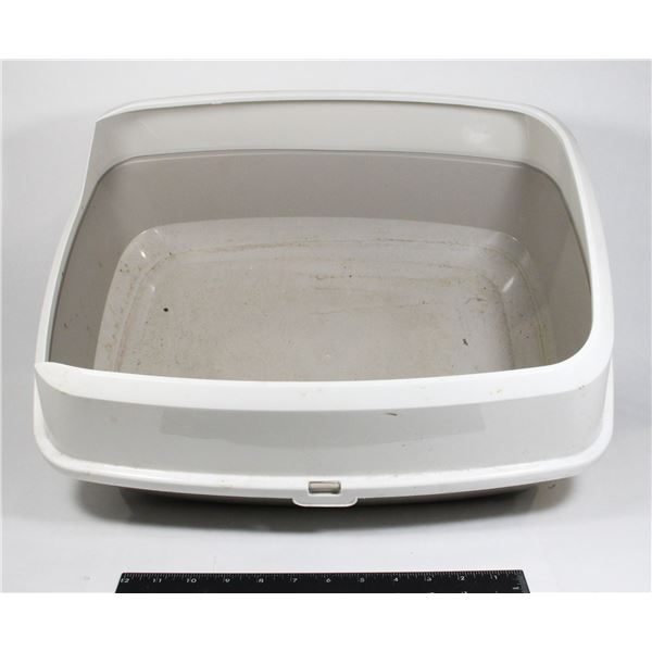 MODERNA CAT LITTER BOX