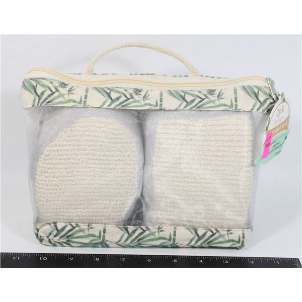 2 PACK OF BATH SPONGES