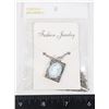 Image 1 : NEW CAMEO STYLE CAT BOOK LOCKET PENDANT AND
