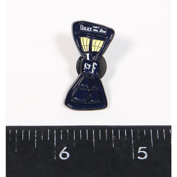 NEW DOCTOR WHO THEME LAPEL PIN BOW TIE TARDIS/
