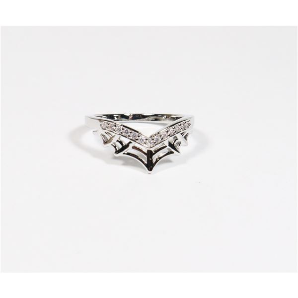 NEW SILVER TONE SPIDER WEB CROWN SIZE 7 RING