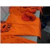 Image 10 : Orange Hunting Gear : Jacket, Pants, Vest, Hats, Touques 