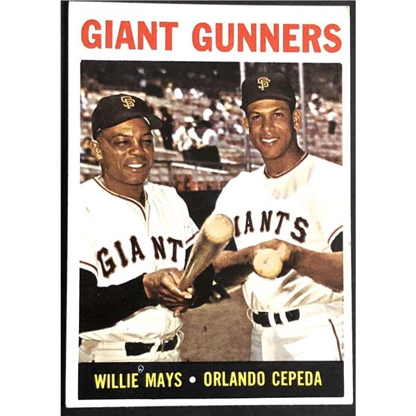 1964 TOPPS GIANT GUNNERS WILLIE MAYS (HOF)