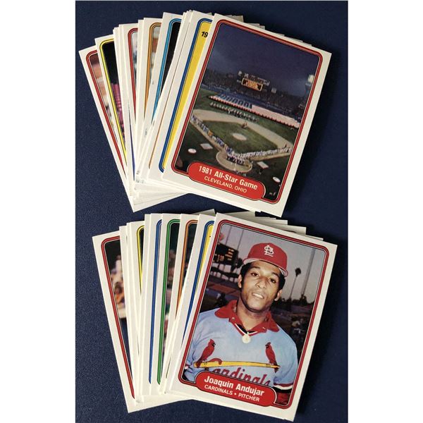 1982 FLEER BASEBALL COLLECTION - 25 CARDS