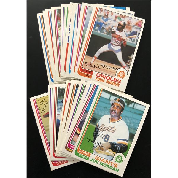 1982 O-PEE-CHEE MLB COLLECTION - 25 CARDS