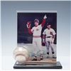 Image 2 : Pete Rose Autographed Baseball and Photo Display