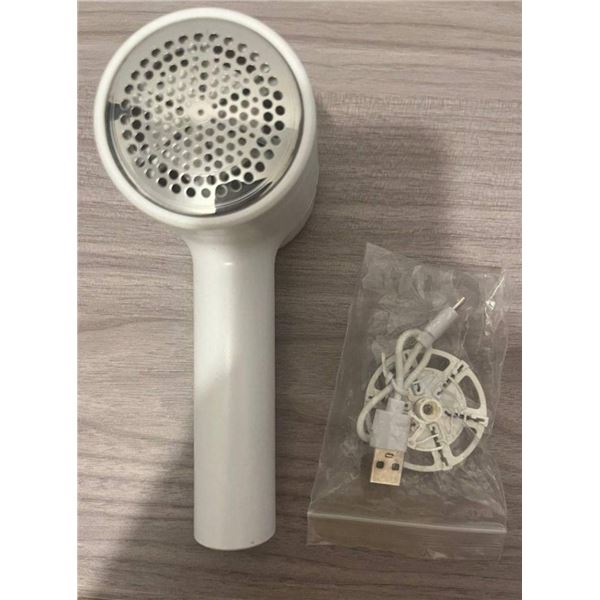 Rechargeable Lint Remover with USB Charging and 3-Speed Modes