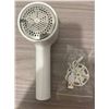 Image 1 : Rechargeable Lint Remover with USB Charging and 3-Speed Modes