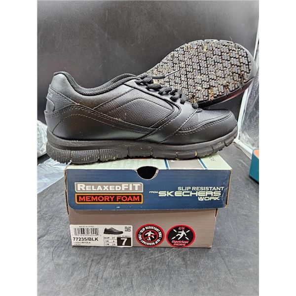 Skechers Relaxed Fit Memory Foam Slip Resistant Work Shoes, Size 7