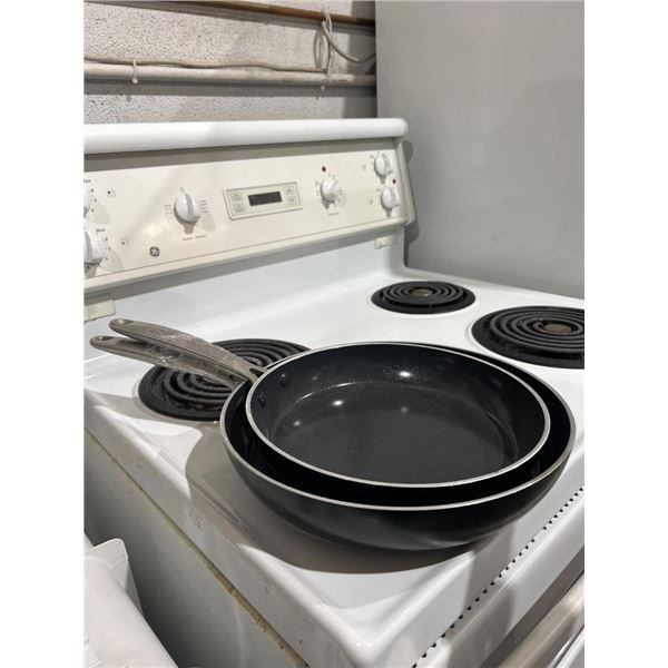 OXO Non-Stick Frying Pan Set of 2  with Stainless Steel Handles