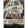 Image 2 : Woolrich 60 x 70 Inch Plaid Sherpa Throw Blanket