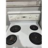 Image 2 : General Electric GRM315TZWW-5 White Coil-Top Electric Stove