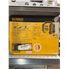 Image 3 : DEWALT 20V MAX* Cordless Tire Inflator, Tool Only (DCC020IB)