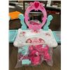 Image 4 : Pretend Play Makeup Toy Set Beauty Princess Dressing Table and Suitcase 2 in 1