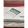 Image 2 : Wireless Keyboard Case With Bluetooth Functionality for Tablets
