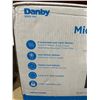 Image 3 : Danby DBMW1121BBB 1.1 cu. ft. Countertop Microwave in Black