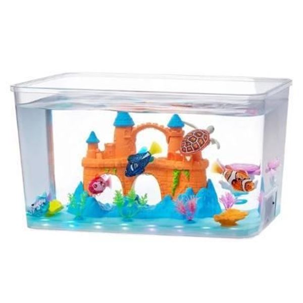 Zuru Robo Alive Fish Tank Playset with 17 Pieces