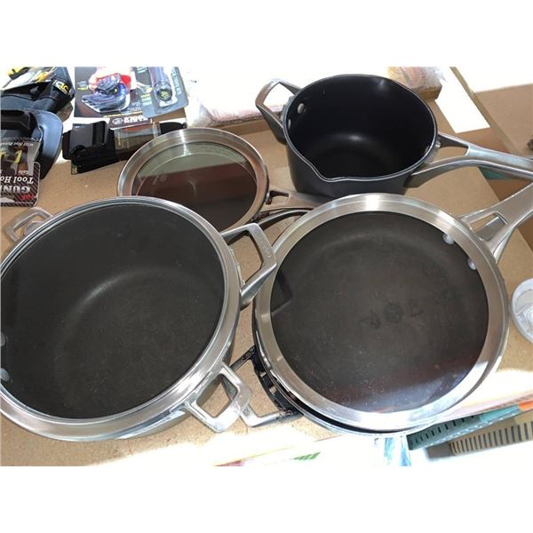 Calphalon Cookware Set with Pots, Pans, and Lids