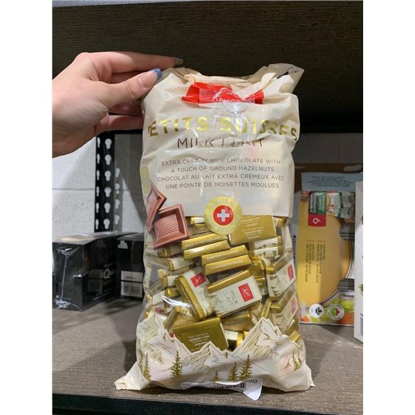 Petits Suisses Milk Chocolate with Hazelnuts, 500g