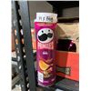 Image 1 : Pringles BBQ Flavor 156g Can (Lot of 14 units)