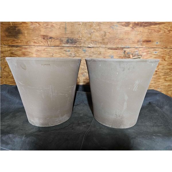 Deroma Moka Cono Planter 10 inch, Made in Italy, Set of 2