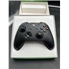 Image 2 : Xbox Wireless Controller in Carbon Black Finish