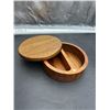 Image 2 : Round Wooden Storage Container with Divider and Magnetic Closure Salt & Pepper
