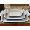 Image 1 : Set of Three Ceramic Baking Dishes with Blue Exterior and White Interior