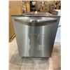 Image 2 : Frigidaire 24 in. Stainless Steel Built-In Dishwasher with Sanitize Cycle