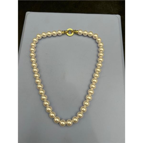Freshwater Pearl Necklace with Gold-Tone Clasp