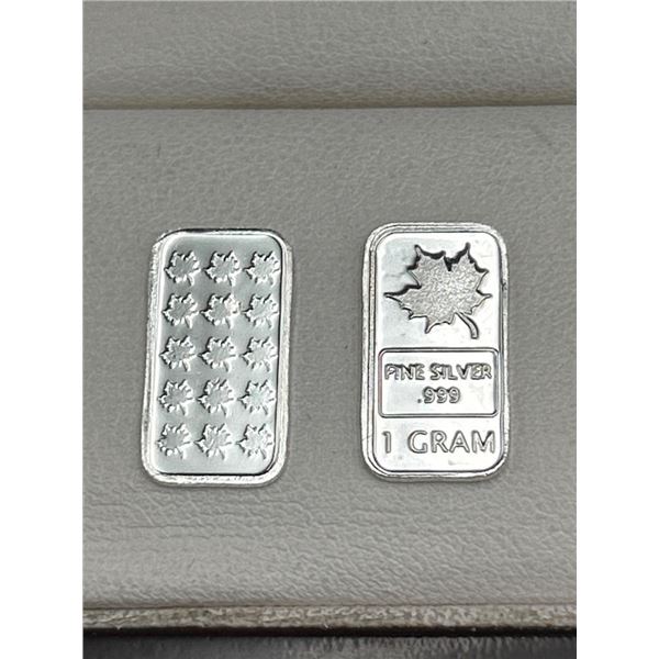 Set of Two 1-Gram .999 Fine Silver Bars Featuring Maple Leaf Design