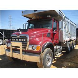 2005 MACK CV713 TRI-AXLE DUMP
