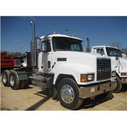 2001 MACK CH613 T/A TRUCK TRACTOR