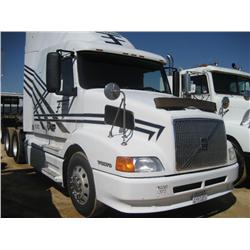1998 VOLVO T/A TRUCK TRACTOR