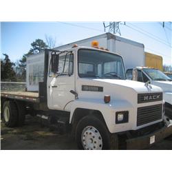 1986 MACK MIDLINER FLATBED