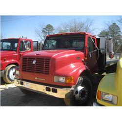 1999 INTERNATIONAL 4700 S/A FLATBED