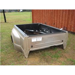 FORD F350 BED W/BUMPER