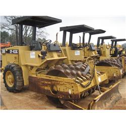 CAT CP433C VIBRATORY ROLLER