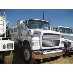 1992 FORD L8000 S/A WATER TRUCK