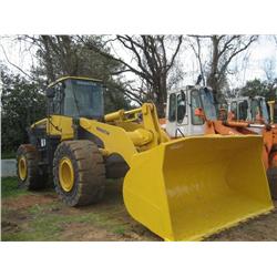 KOMATSU WA380-5L RUBBER TIRED LOADER