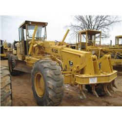 JOHN DEERE 672A MOTOR GRADER
