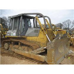 KOMATSU D65E-12 CRAWLER TRACTOR